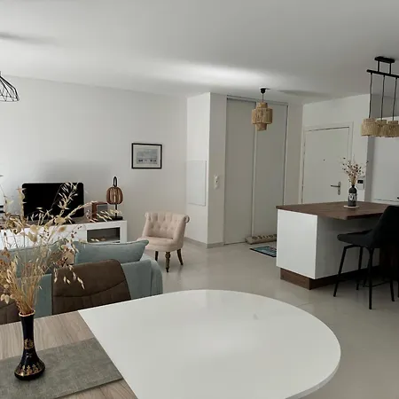 Neuf, 75 M², Pres De La Plage, Terrasse Spacieuse, Parking Securise - Fibre Incluse - Fr-1-539-66 Apartment *