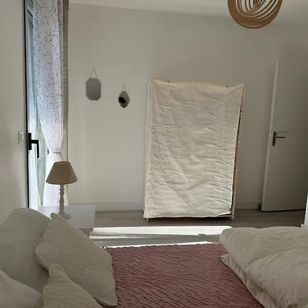 Apartment Neuf, 75 M², Pres De La Plage, Terrasse Spacieuse, Parking Securise - Fibre Incluse - Fr-1-539-66 Royan