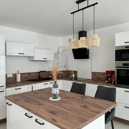 Neuf, 75 M², Pres De La Plage, Terrasse Spacieuse, Parking Securise - Fibre Incluse - Fr-1-539-66 Apartment