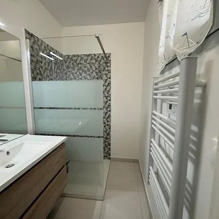 Neuf, 75 M², Pres De La Plage, Terrasse Spacieuse, Parking Securise - Fibre Incluse - Fr-1-539-66 Apartment
